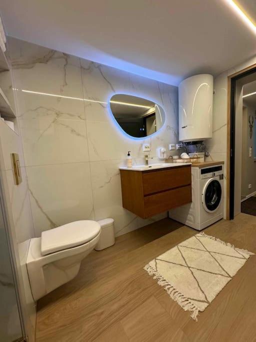 Arctic Feathers Apartment